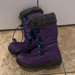 Kamik Ava 100% waterproof  Snow Boots with Gray Lining Girls